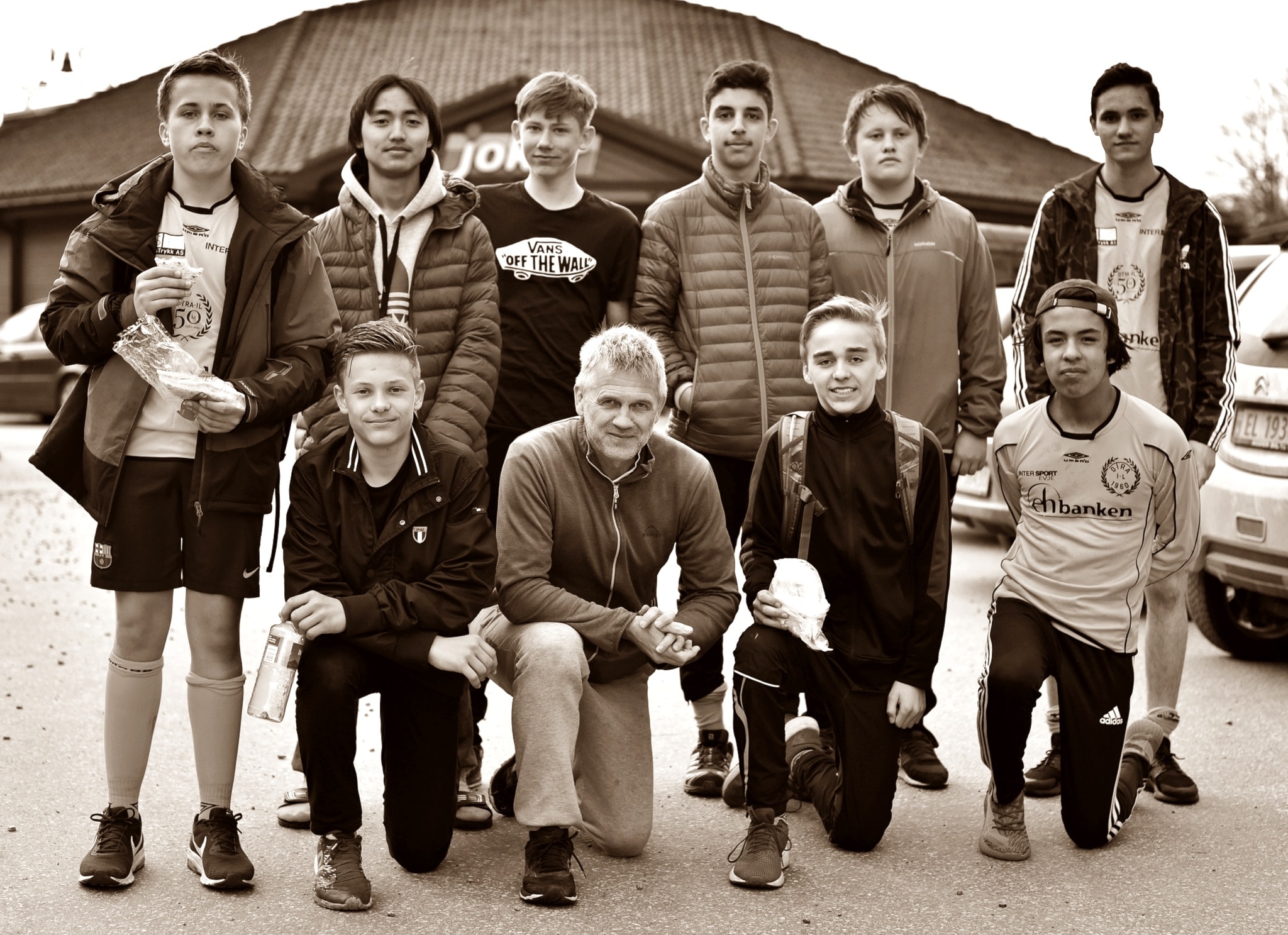 G-16: Kampoppsett i vårsesongen